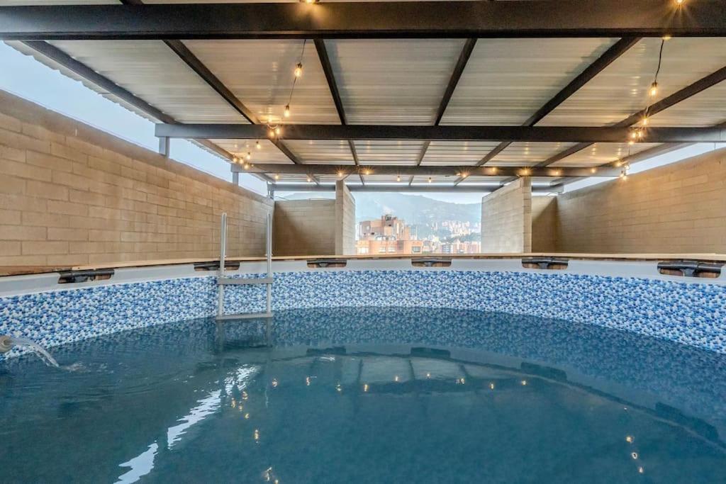 2br Parqueadero Y Piscina 502 Medellín