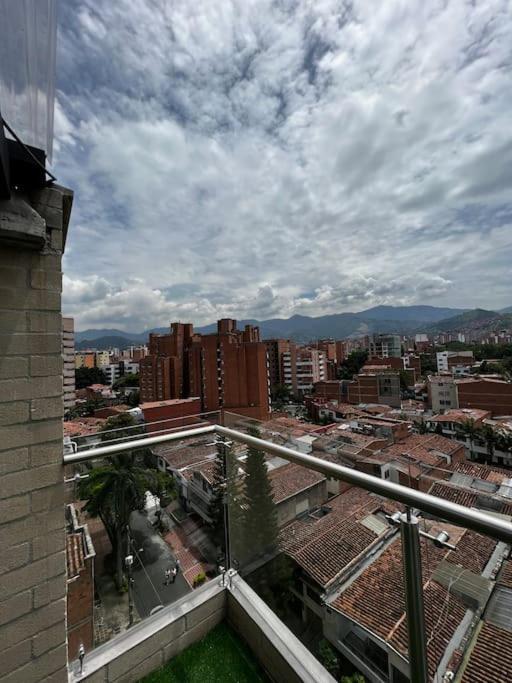 2br Parqueadero Y Piscina 502 Apartamento Medellín