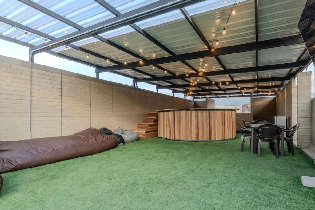 2br Parqueadero Y Piscina 502 Medellín