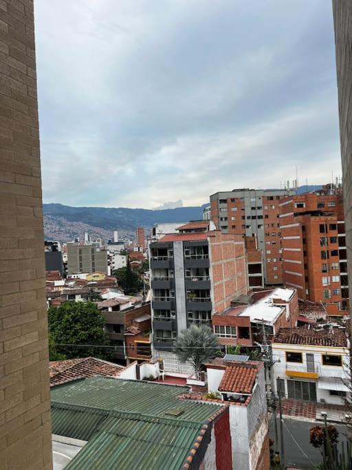 Apartamento 2br Parqueadero Y Piscina 502