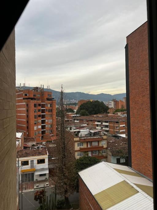 2br Parqueadero Y Piscina 502