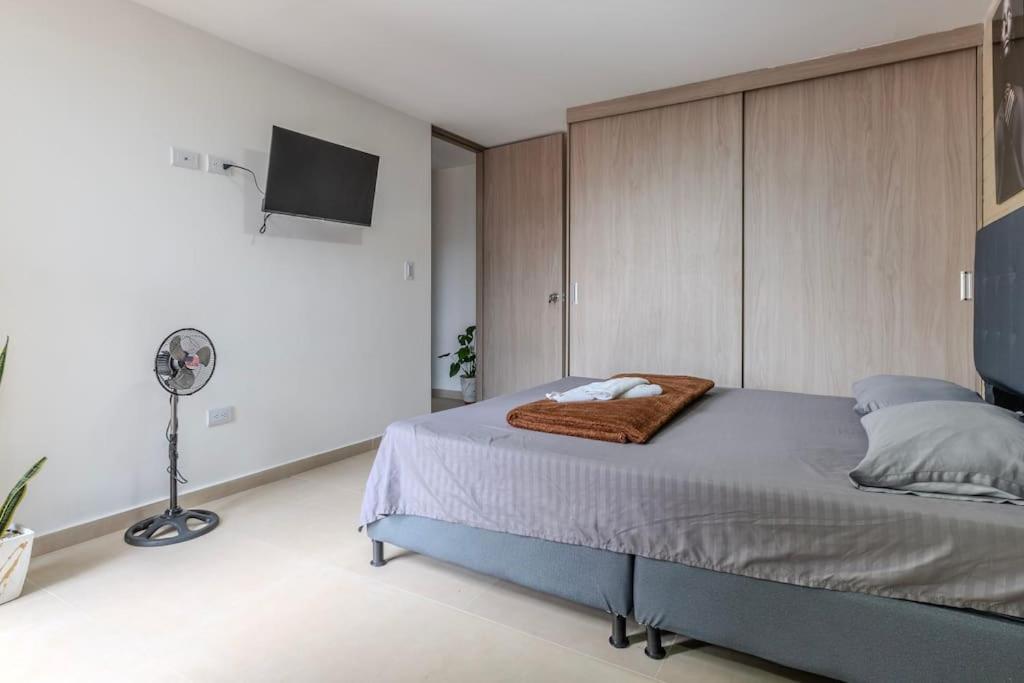 2br Parqueadero Y Piscina 502 Medellín