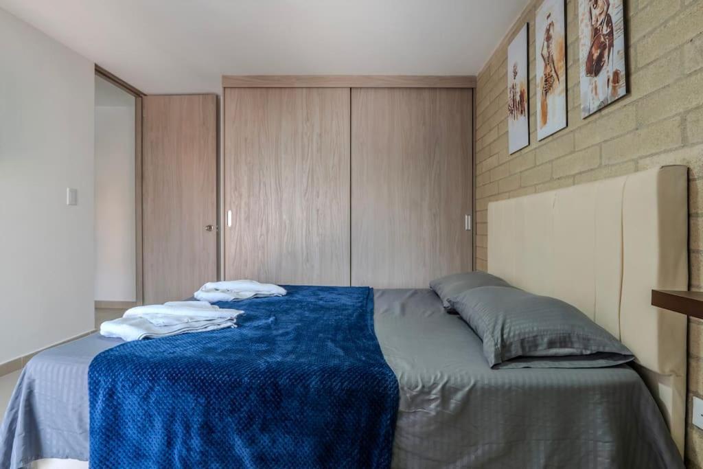 Apartamento 2br Parqueadero Y Piscina 502 Medellín